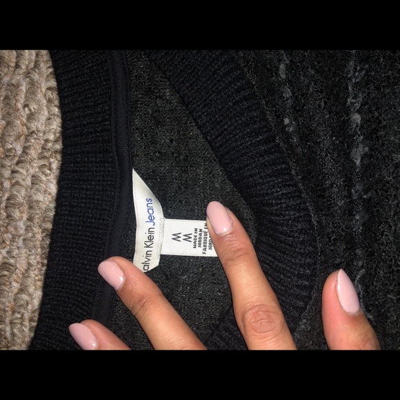 Calvin Klein Sweater - Picture 2 of 2